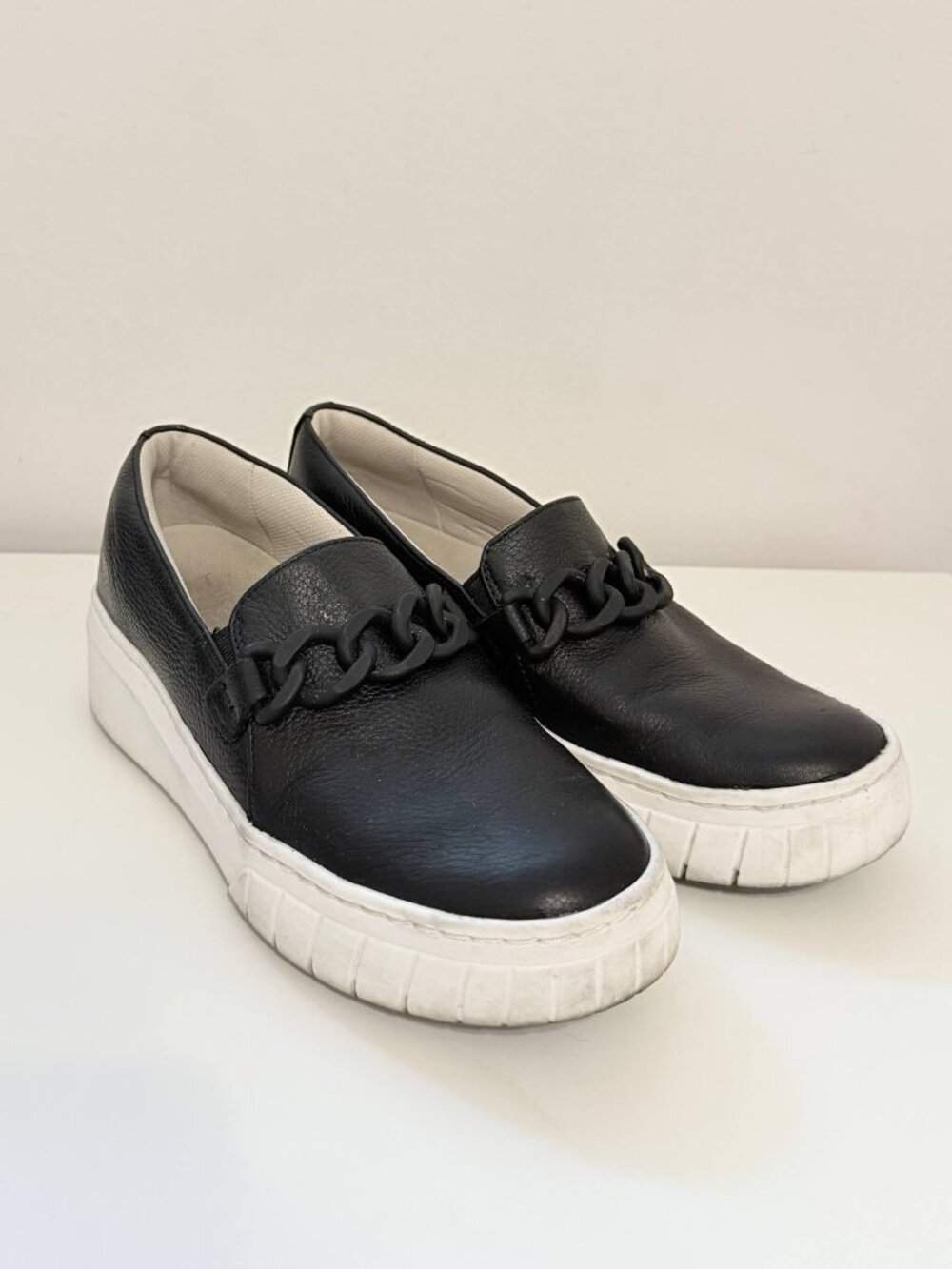 Naturalizer - Daphne Black Leather Chain Loafer Sneakers - 9.5M